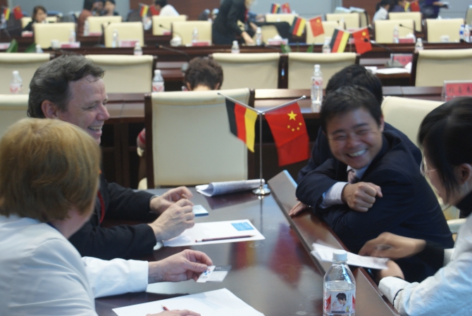 1687853823778660.jpg 11家德國(guó)企業(yè)來(lái)高新區(qū)相親—億度網(wǎng)絡(luò)與德國(guó)企業(yè)合作洽談2.jpg